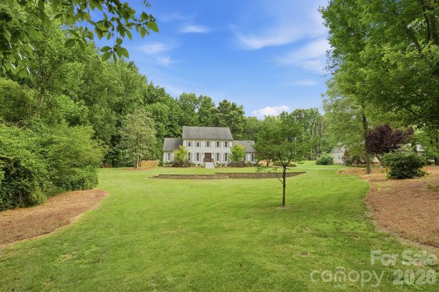 2516 Greenbrook Parkway, Matthews, NC 28104