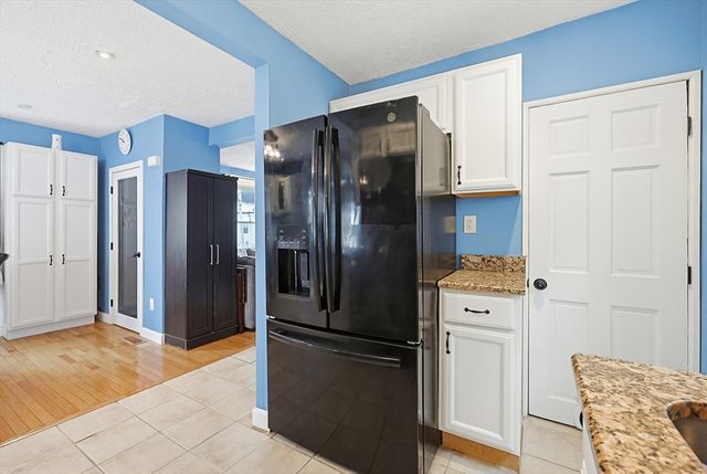 4 Webster St, Lynn, MA 01902