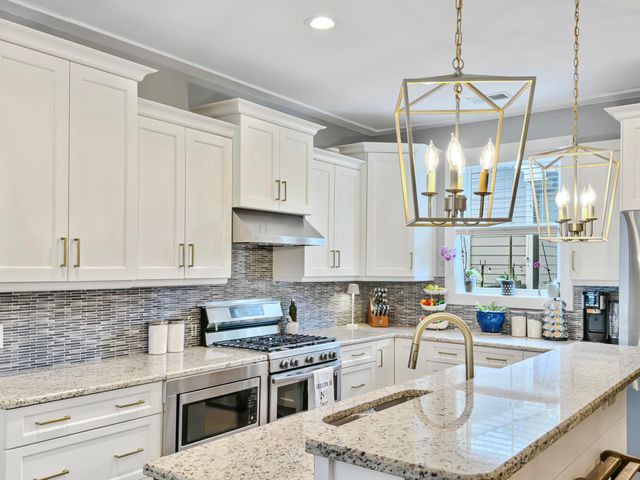 1993 Hollings Road, Charleston, SC 29412