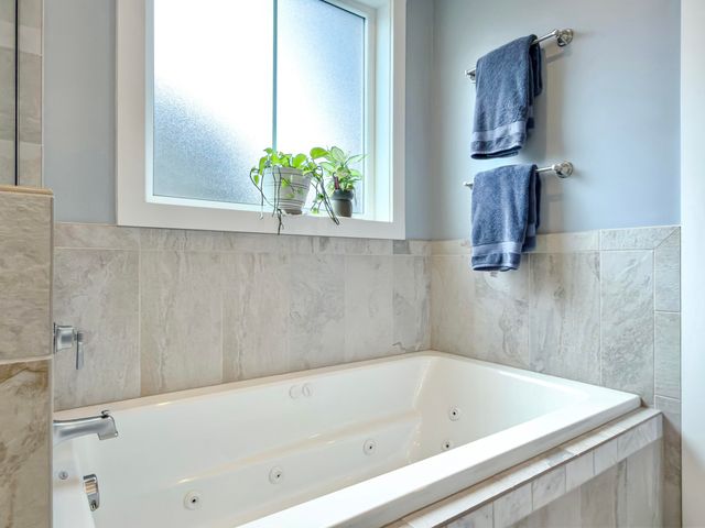 1993 Hollings Road, Charleston, SC 29412