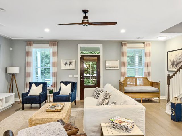 1993 Hollings Road, Charleston, SC 29412