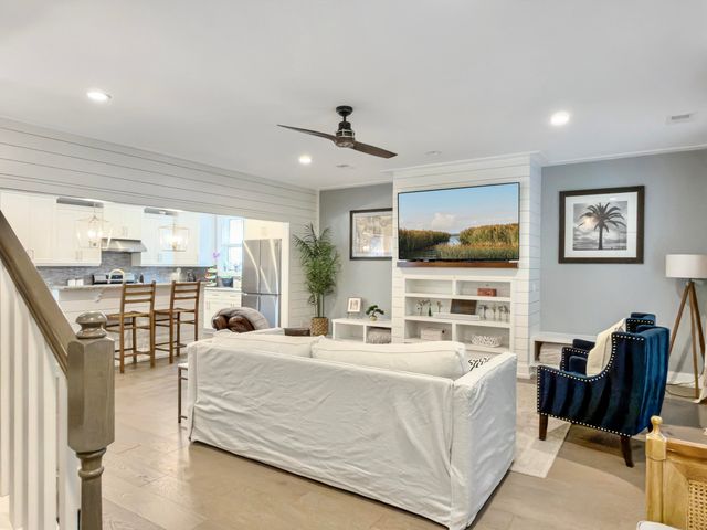 1993 Hollings Road, Charleston, SC 29412