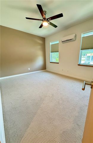 360 W 5th Street 2, Fayetteville, AR 72701
