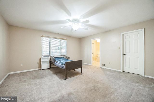 915 CHANTICLEER, Cherry Hill, NJ 08003