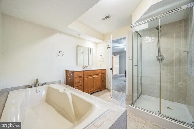 915 CHANTICLEER, Cherry Hill, NJ 08003