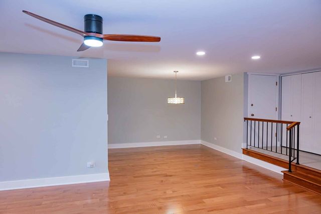 8235 Poplar Lane 1A, Palos Hills, IL 60465