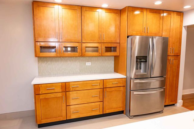8235 Poplar Lane 1A, Palos Hills, IL 60465