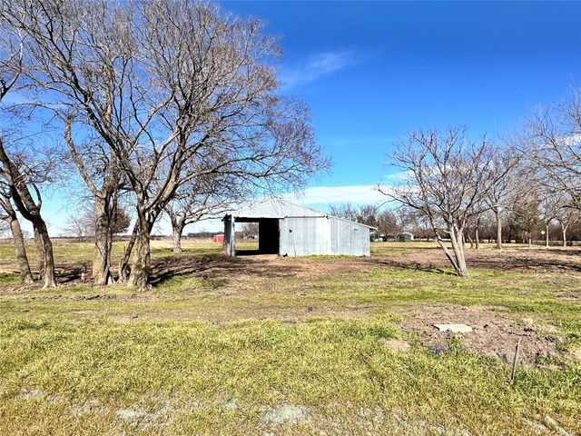 4008 Rolling Lane, Greenville, TX 75401