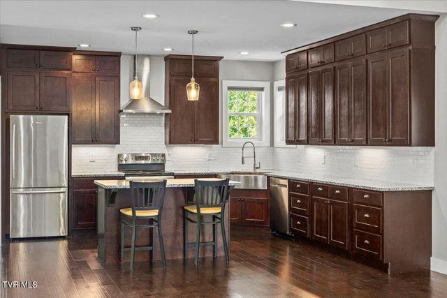 720 Dugger Road, Elizabethton, TN 37643