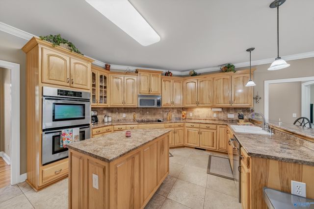 312 Golden Harvest Drive, New Market, AL 35761