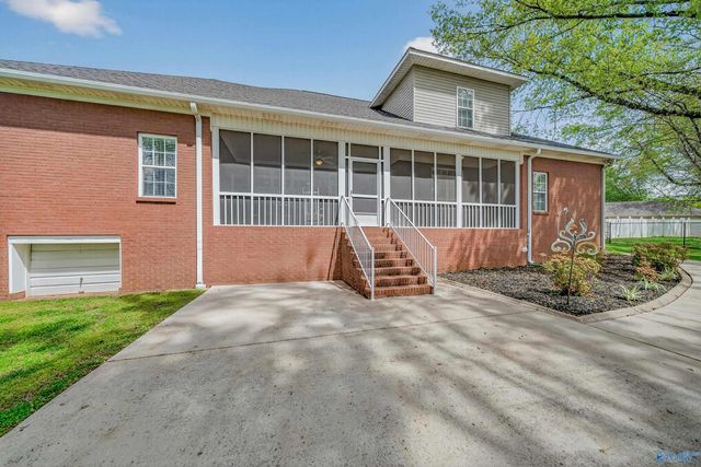 312 Golden Harvest Drive, New Market, AL 35761