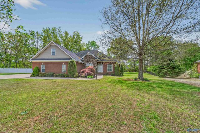 312 Golden Harvest Drive, New Market, AL 35761