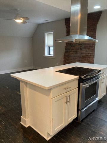 61 Johnson Park 7, Buffalo, NY 14201