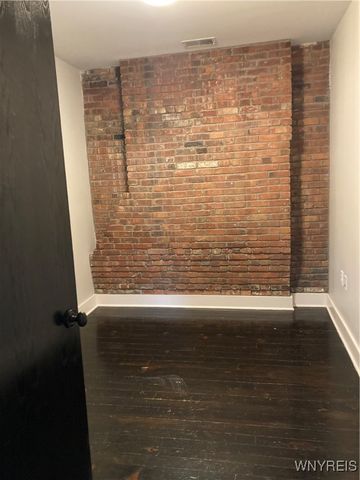 61 Johnson Park 7, Buffalo, NY 14201