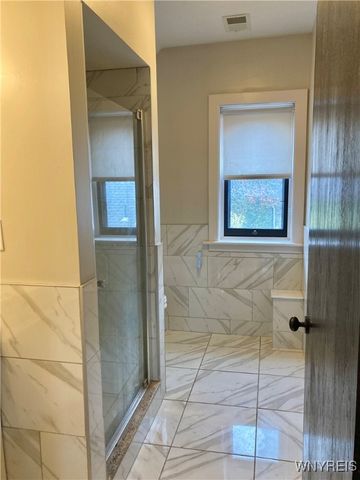 61 Johnson Park 7, Buffalo, NY 14201