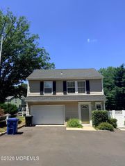 150 Magnolia Lane, Middletown, NJ 07748
