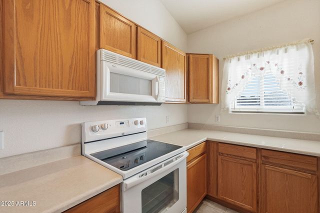 13208 N 31ST Way, Phoenix, AZ 85032