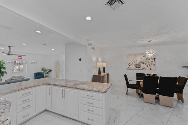 1809 Coral Gardens Dr, Wilton Manors, FL 33306