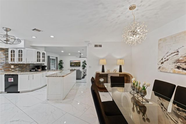 1809 Coral Gardens Dr, Wilton Manors, FL 33306