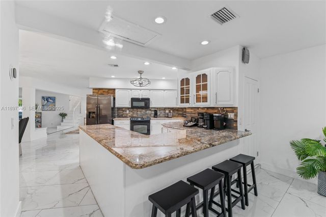 1809 Coral Gardens Dr, Wilton Manors, FL 33306