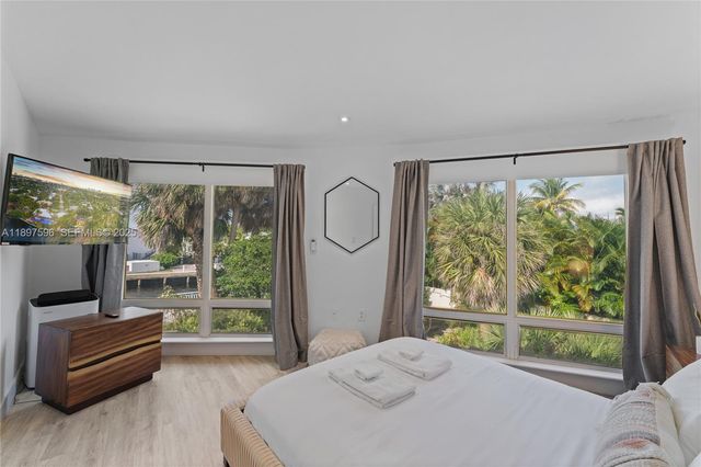 1809 Coral Gardens Dr, Wilton Manors, FL 33306