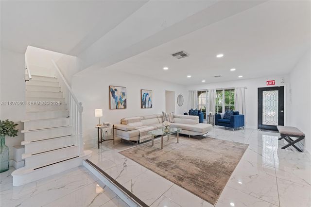 1809 Coral Gardens Dr, Wilton Manors, FL 33306