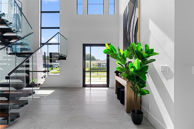 114 W DAVIS BOULEVARD, Tampa, FL 33606