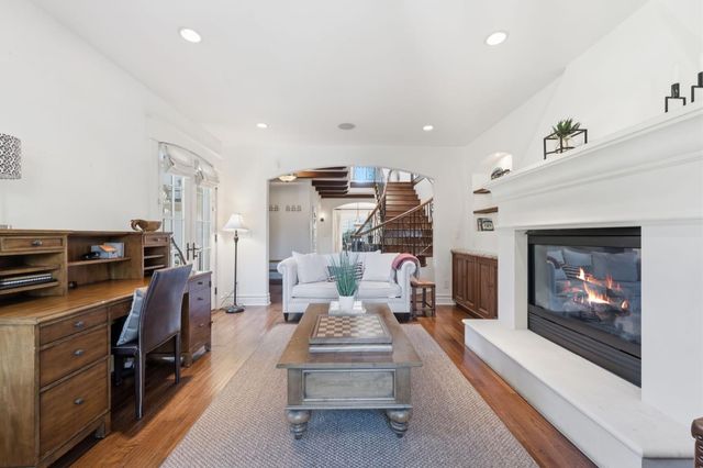 926 Rosewood Avenue, San Carlos, CA 94070