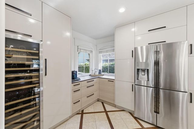 926 Rosewood Avenue, San Carlos, CA 94070