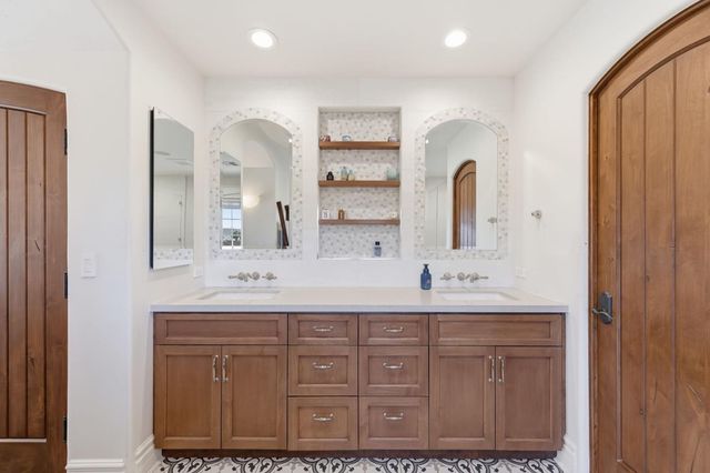 926 Rosewood Avenue, San Carlos, CA 94070