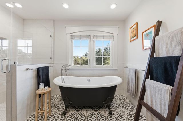 926 Rosewood Avenue, San Carlos, CA 94070