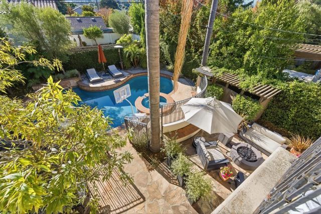 926 Rosewood Avenue, San Carlos, CA 94070