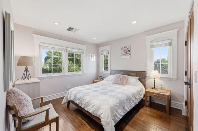 926 Rosewood Avenue, San Carlos, CA 94070