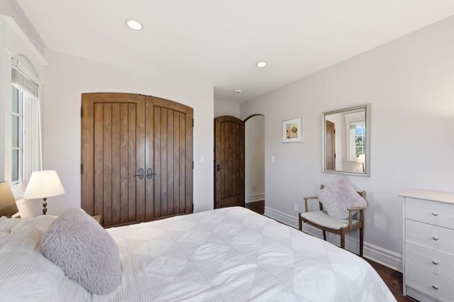 926 Rosewood Avenue, San Carlos, CA 94070