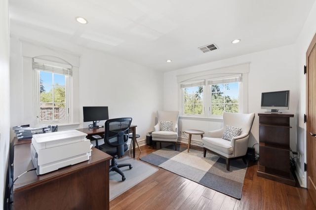 926 Rosewood Avenue, San Carlos, CA 94070