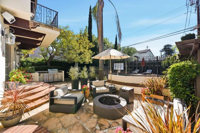 926 Rosewood Avenue, San Carlos, CA 94070