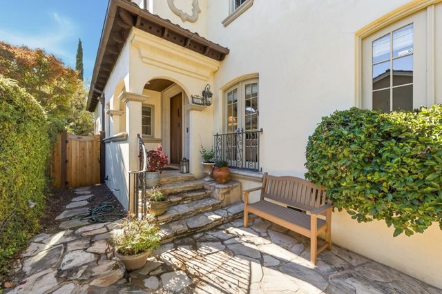 926 Rosewood Avenue, San Carlos, CA 94070