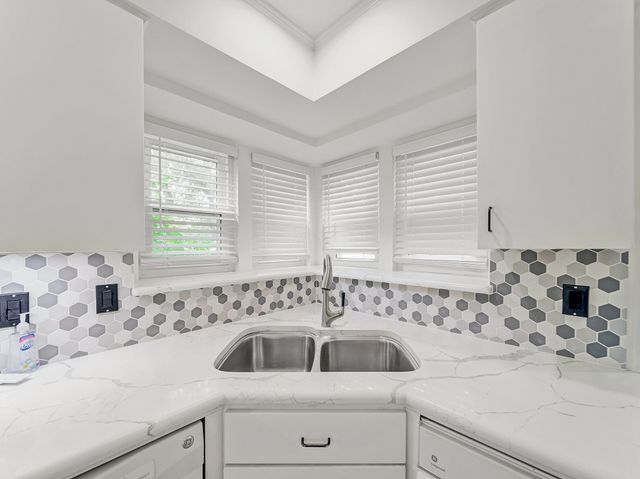 7315 Debbe Drive, Dallas, TX 75252