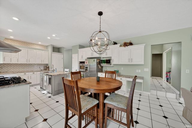 51530 Clubhouse Drive, South Bend, IN 46628