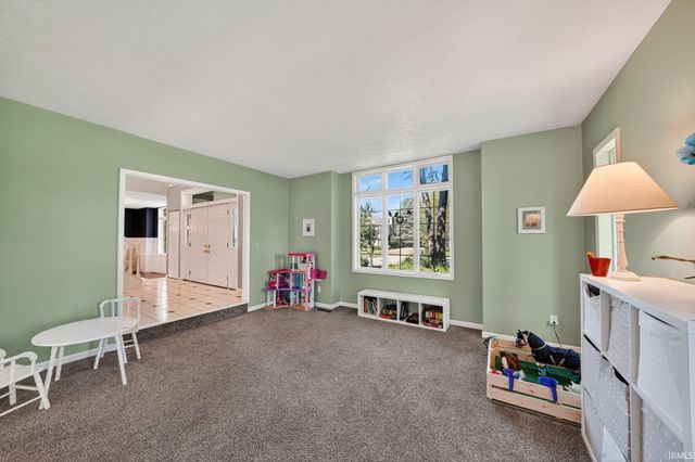 51530 Clubhouse Drive, South Bend, IN 46628