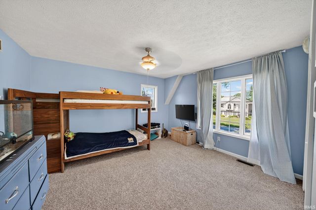 51530 Clubhouse Drive, South Bend, IN 46628