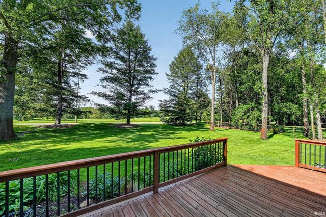 51530 Clubhouse Drive, South Bend, IN 46628