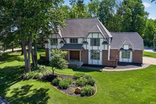 51530 Clubhouse Drive, South Bend, IN 46628