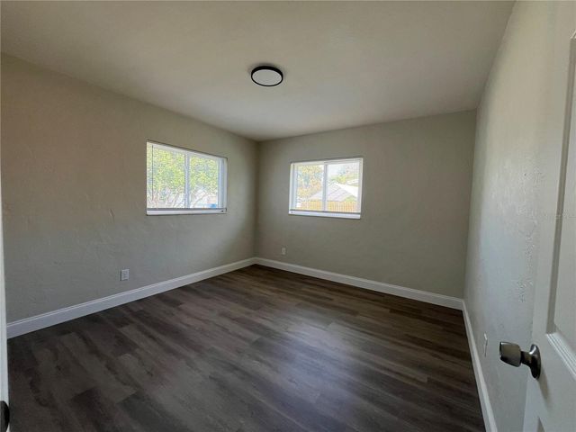 4263 7TH AVENUE N, St Petersburg, FL 33713