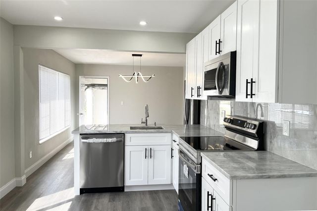 4263 7TH AVENUE N, St Petersburg, FL 33713