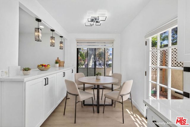 1754 11th Street 101, Santa Monica, CA 90404