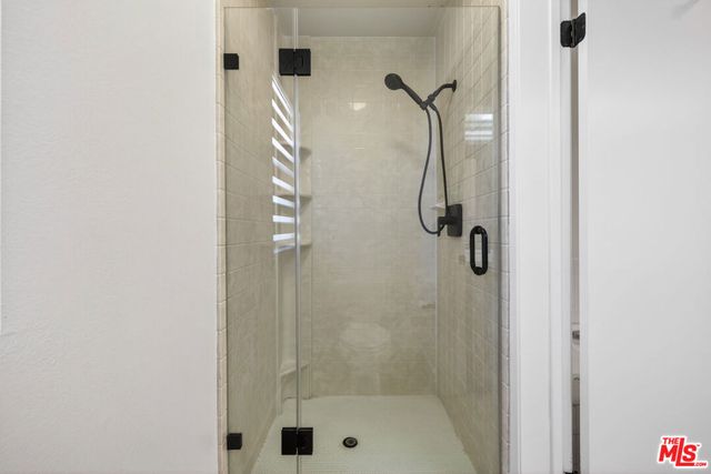 1754 11th Street 101, Santa Monica, CA 90404