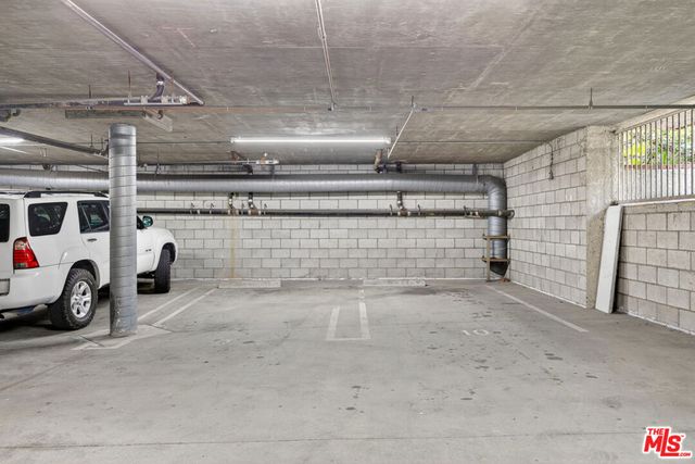 1754 11th Street 101, Santa Monica, CA 90404