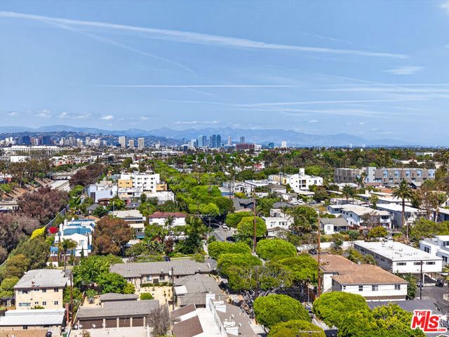 1754 11th Street 101, Santa Monica, CA 90404