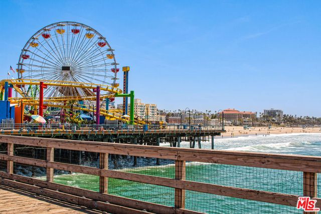 1754 11th Street 101, Santa Monica, CA 90404